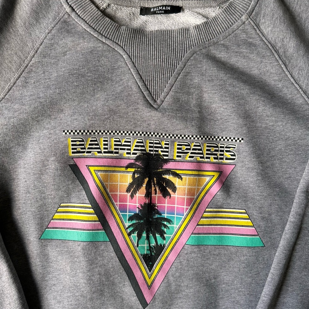 Men’s Balmain Sweater Size Medium